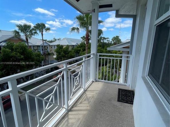 412 SW 13th Ter 412, Fort Lauderdale FL 33312