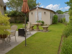 961 E 10th Pl, Hialeah FL 33010