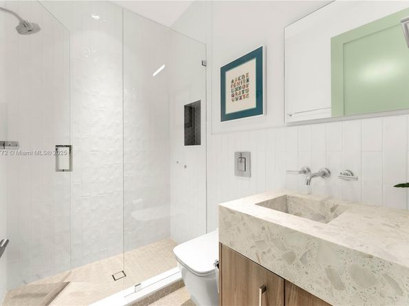 545 NE 55th Ter, Miami FL 33137