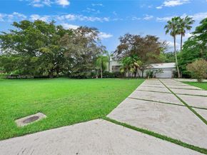6002 SW 79th Ct, Miami FL 33143