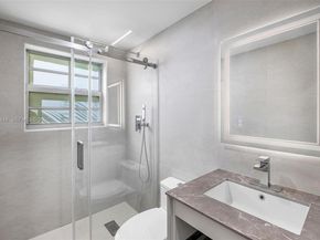 1610 Michigan Ave 2, Miami Beach FL 33139