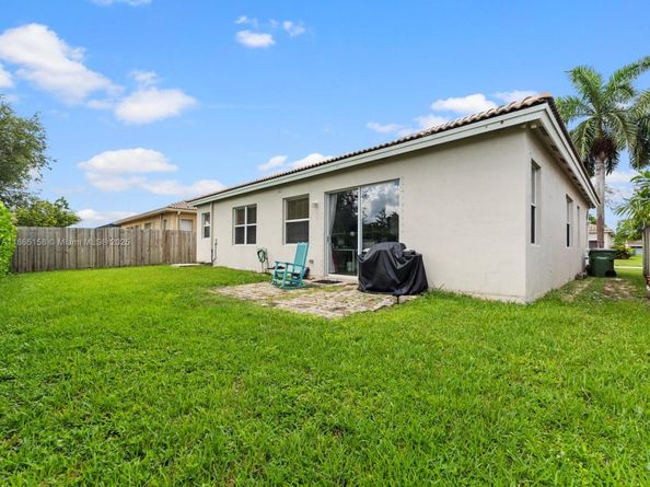 1231 SE 16th Ave, Homestead FL 33035