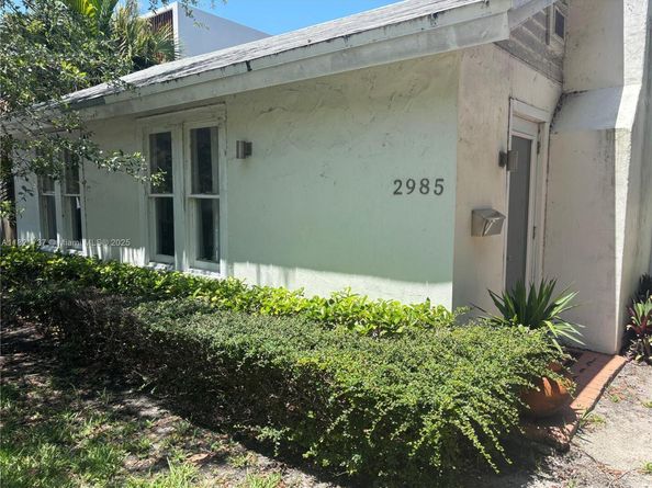 2985 Aviation Ave, Miami FL 33133