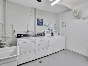 300 Diplomat Pkwy 705, Hallandale Beach FL 33009