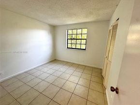 12262 Royal Palm Blvd B8, Coral Springs FL 33065
