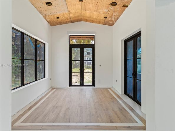 6460 SW 94th St, Pinecrest FL 33156