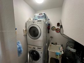 3730 SW 69th Ave 3730, Miami FL 33155