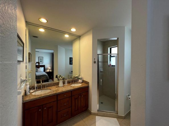 3730 SW 69th Ave 3730, Miami FL 33155