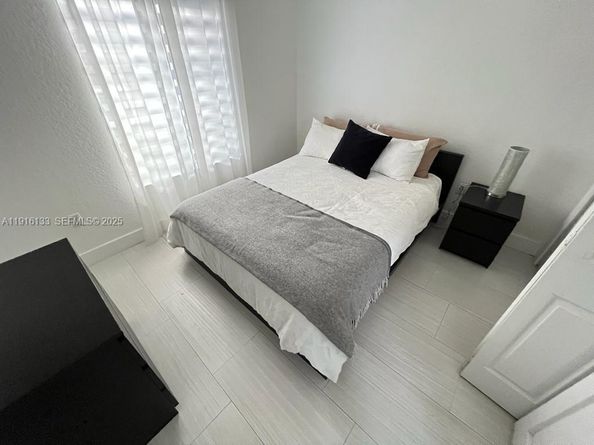 8330 NW 107th Pl 721, Doral FL 33178