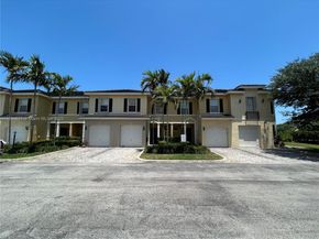 3 Largo Way, Boynton Beach FL 33426