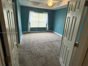 3 Largo Way, Boynton Beach FL 33426
