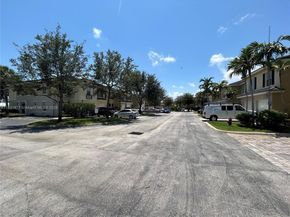 3 Largo Way, Boynton Beach FL 33426
