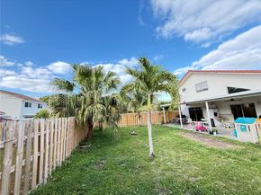 18318 NW 61st Ct, Hialeah FL 33015