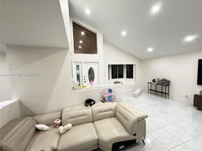 18318 NW 61st Ct, Hialeah FL 33015