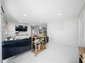 270 W 14th St, Hialeah FL 33010