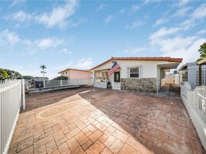 270 W 14th St, Hialeah FL 33010