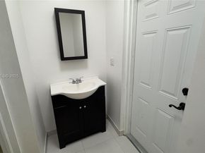 5125 SW 102nd Ave, Miami FL 33165