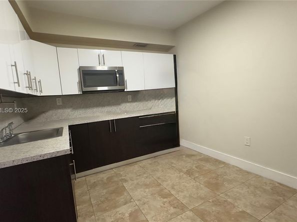 5125 SW 102nd Ave, Miami FL 33165