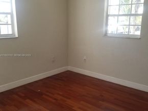 5125 SW 102nd Ave, Miami FL 33165