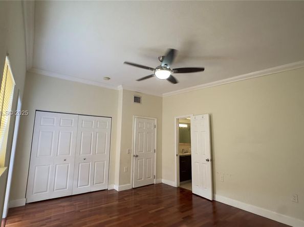 5125 SW 102nd Ave, Miami FL 33165