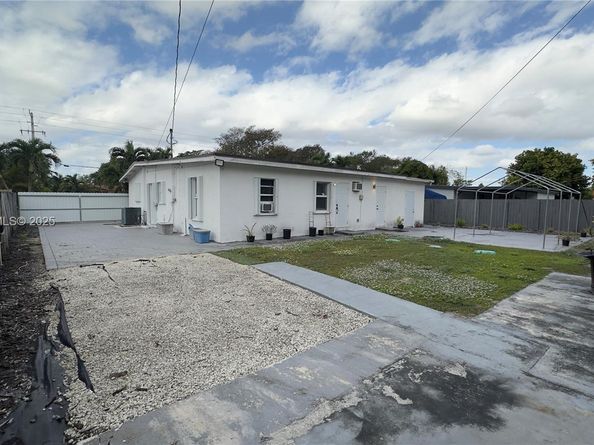 5125 SW 102nd Ave, Miami FL 33165