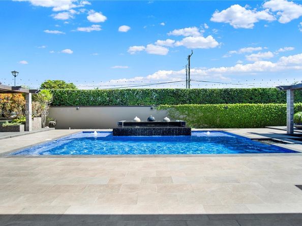12302 SW 99th St, Miami FL 33186