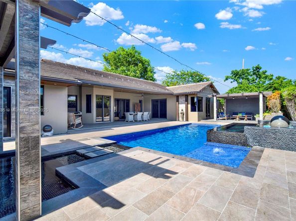 12302 SW 99th St, Miami FL 33186