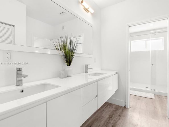 1123 NE 23rd Ter, Pompano Beach FL 33062