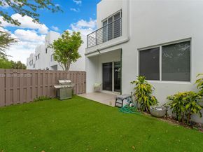 7234 NW 103rd Path, Doral FL 33178