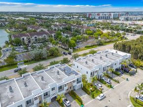 7234 NW 103rd Path, Doral FL 33178