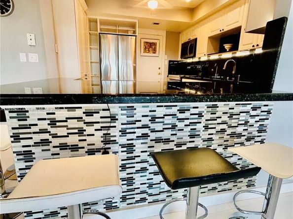 200 Diplomat Pkwy 721, Hallandale Beach FL 33009