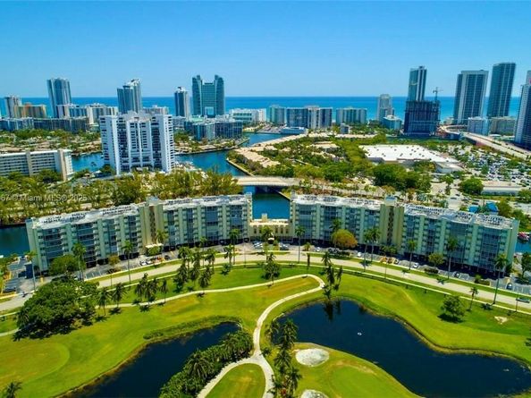 200 Diplomat Pkwy 721, Hallandale Beach FL 33009