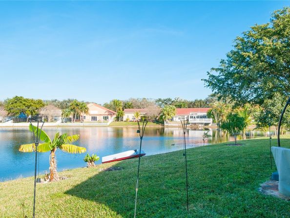 13001 SW 19th Dr, Miramar FL 33027