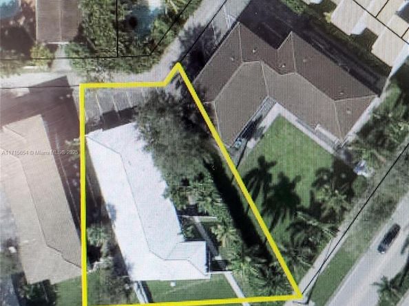 715 NE 92nd St, Miami Shores FL 33138