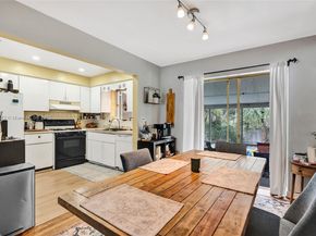 7270 NW 1st St, Pembroke Pines FL 33024