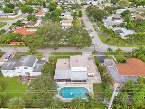 7270 NW 1st St, Pembroke Pines FL 33024