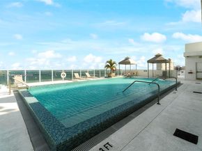 218 SE 14th St 1003, Miami FL 33131