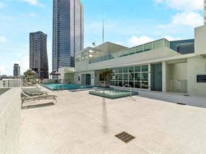 218 SE 14th St 1003, Miami FL 33131