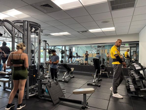 1750 N Bayshore Dr 2707, Miami FL 33132