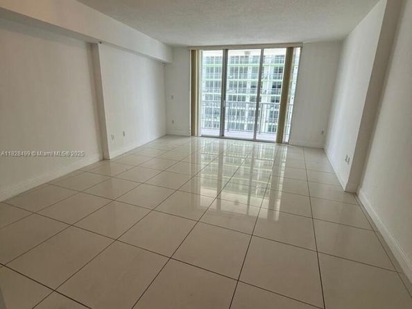1750 N Bayshore Dr 2707, Miami FL 33132