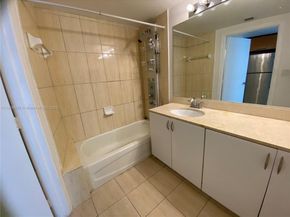 1750 N Bayshore Dr 2707, Miami FL 33132