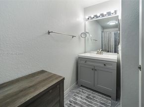 2040 NE 167 th 3128, North Miami Beach FL 33162