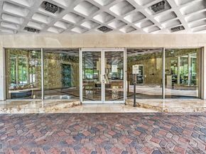 1881 Washington Ave 10G, Miami Beach FL 33139