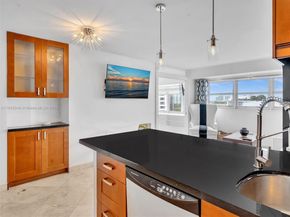 1881 Washington Ave 10G, Miami Beach FL 33139