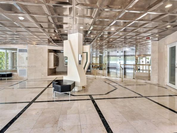 1881 Washington Ave 10G, Miami Beach FL 33139