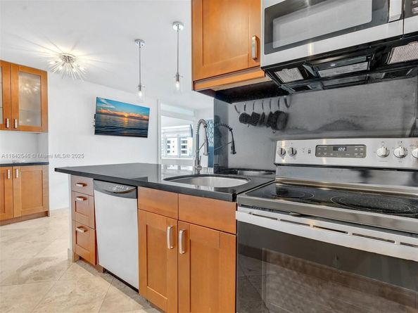 1881 Washington Ave 10G, Miami Beach FL 33139