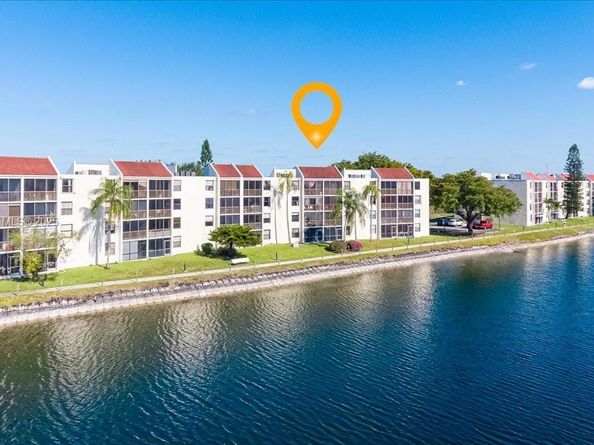 110 Lake Emerald Dr 403, Oakland Park FL 33309