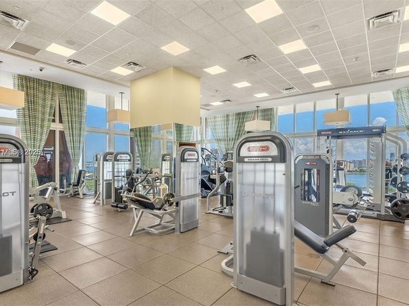 50 Biscayne Blvd 508, Miami FL 33132