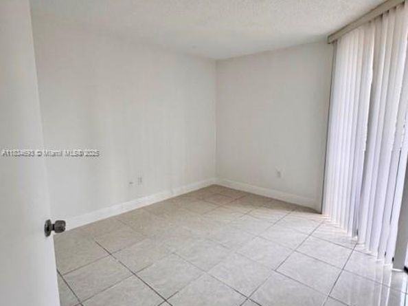 8255 SW 152nd Ave E215, Miami FL 33193