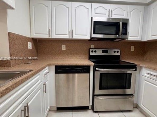 8255 SW 152nd Ave E215, Miami FL 33193